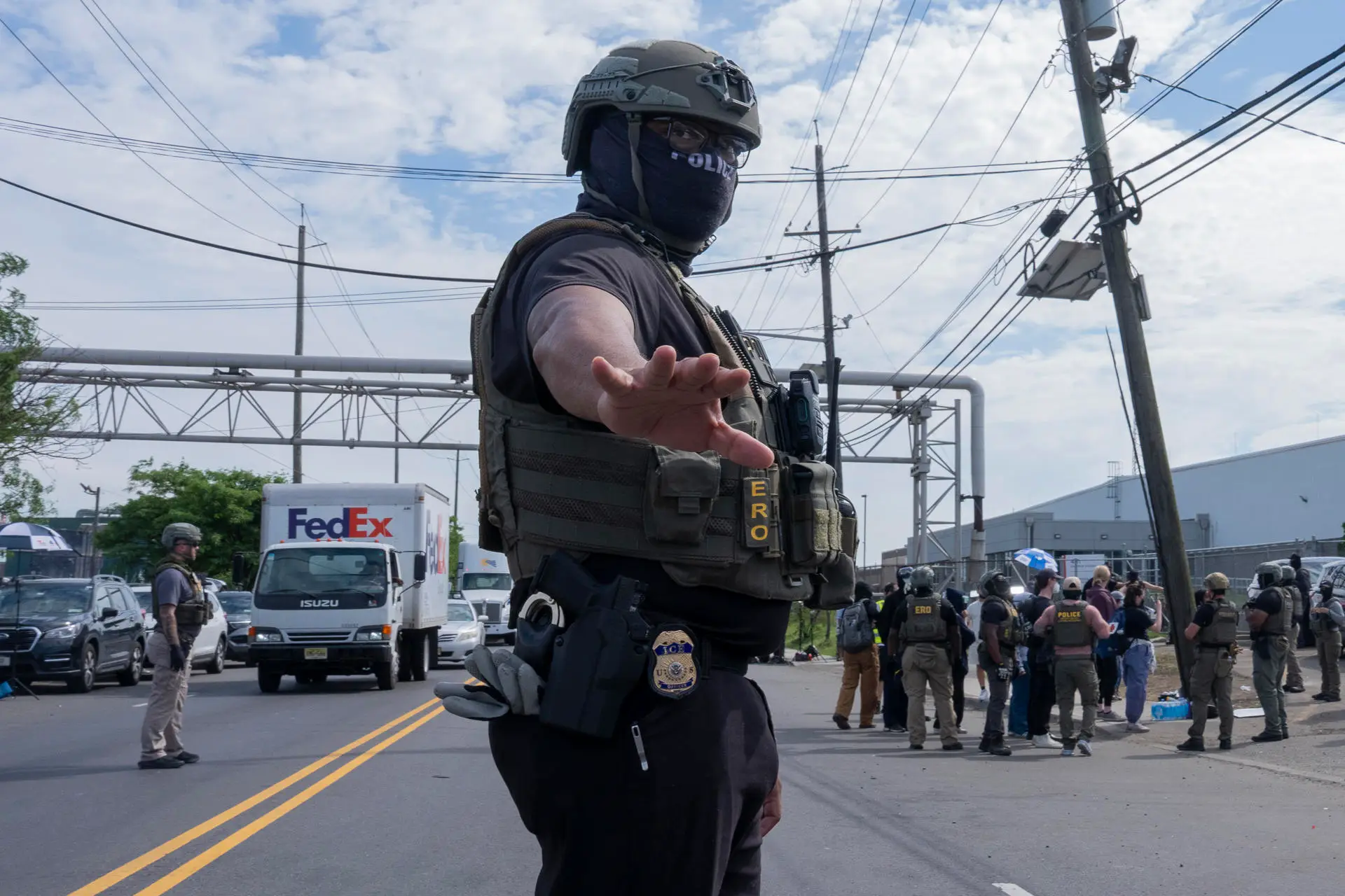 ICE Seeks to Add 5,500 Migrant Detention Beds in Miami and Other U.S. Cities