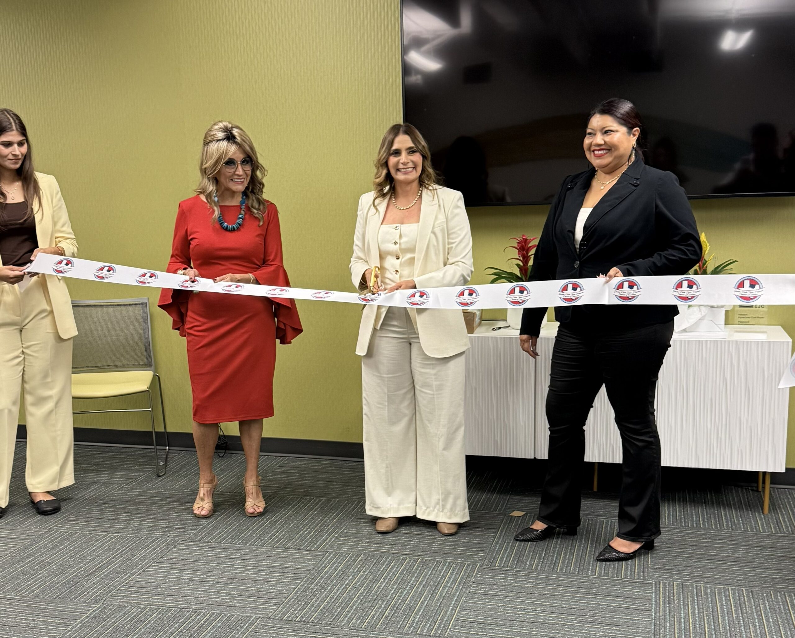 Campos Law Firm Opens New Office in Las Colinas